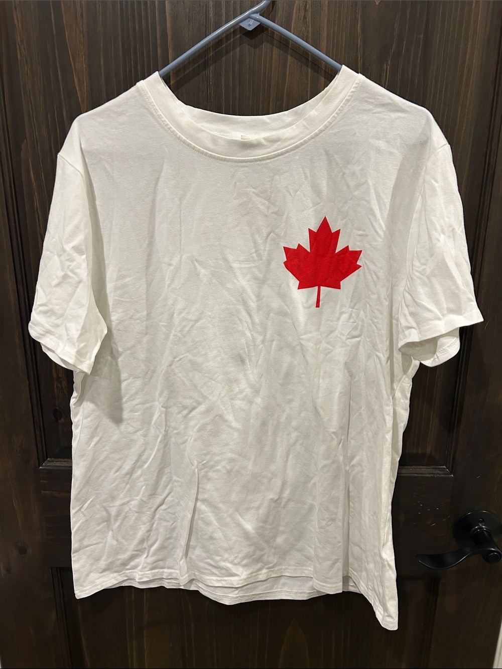 Source Unknown White Short-Sleeve Tee with Red Maple Leaf Graphic